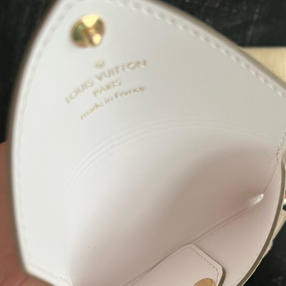 Louis Vuitton Kirigami Pouch - Picture 8 of 9